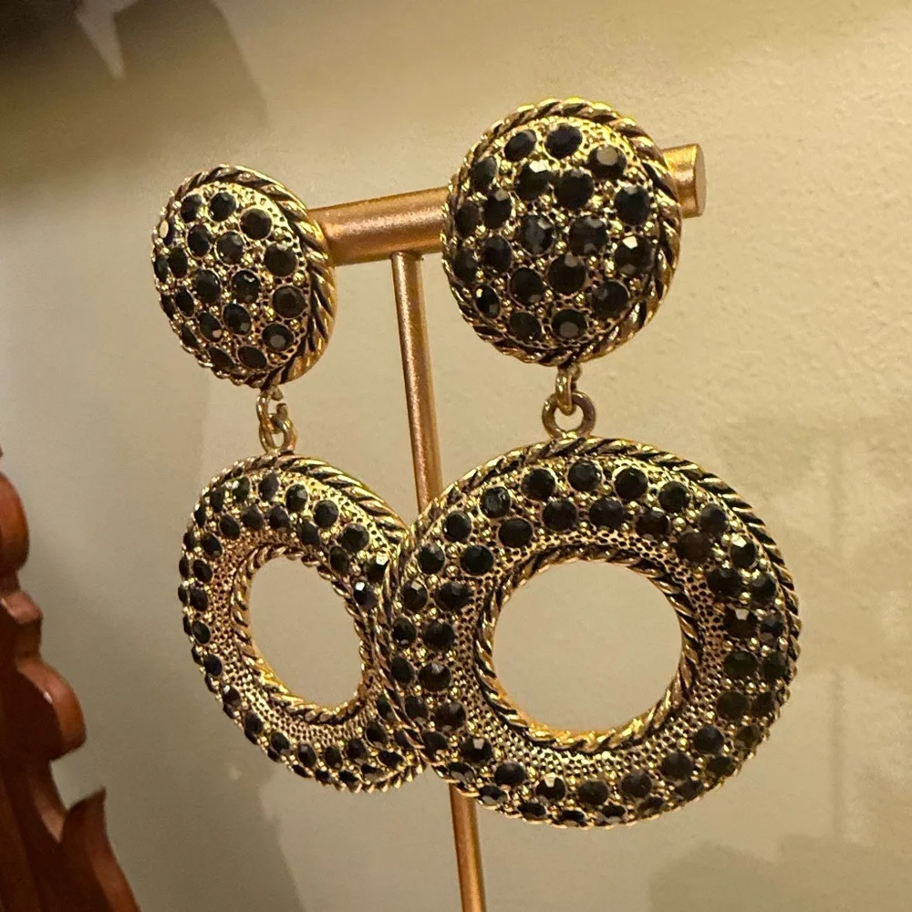 Vintage Carlisle Gold and Black Circle 2” Drop Earrings - Picture 6 of 7